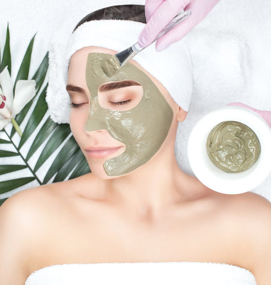 woman-receiving-one-of-the-best-facials-in-las-vegas